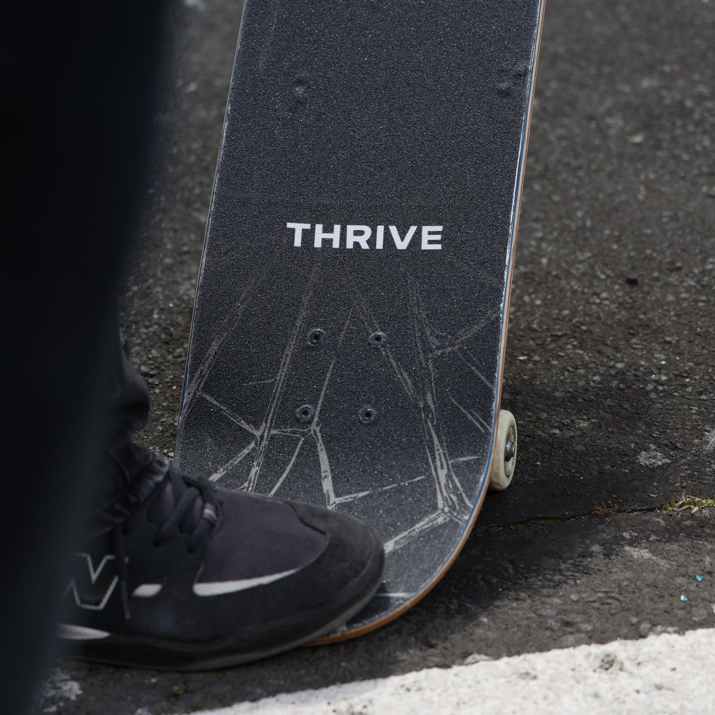 BREAK BARRIERS GRIPTAPE - 9X33