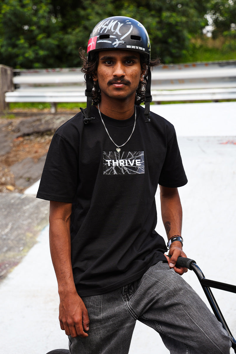 BREAK BARRIERS TEE - Black