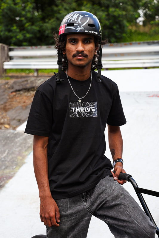 BREAK BARRIERS TEE - Black